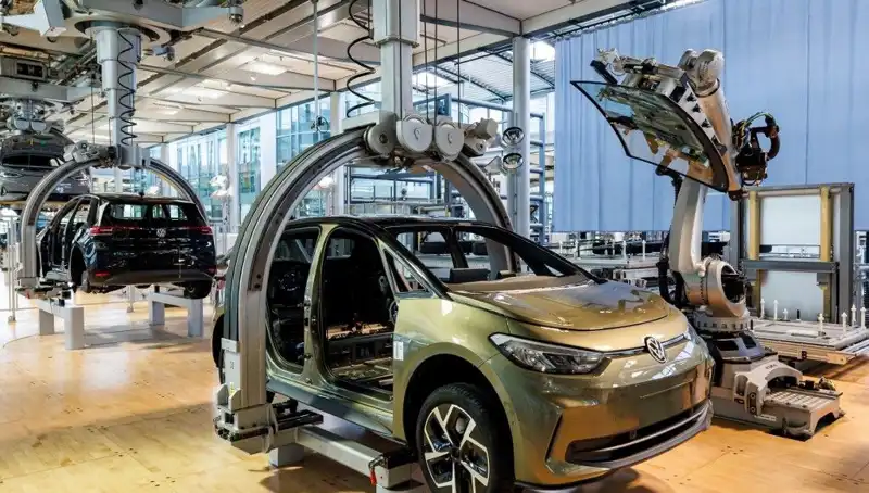 Volkswagen, Uygun Fiyatlı Elektrikli Otomobilini Tanıttı: Geleceğin Sürüş Deneyimi Başlıyor