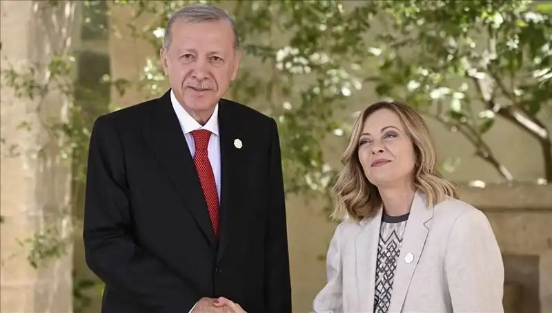 İstanbul'da Akdeniz Zirvesi: Liderler Barış ve İşbirliği İçin Bir Araya Geliyor