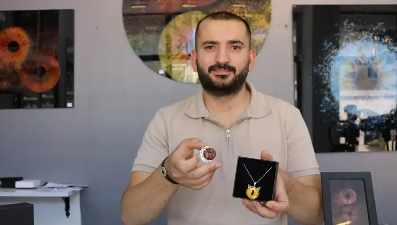Işık ve Göz: Iris Fotoğrafları ile Sanat Yaratıyor