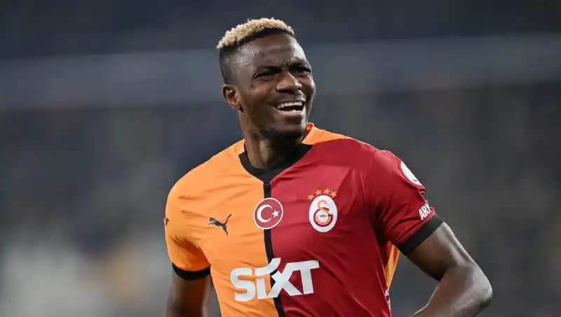 Osimhen’in Geleceği: Napoli Mi, Galatasaray mı? Yeni Bir Yolda mı?