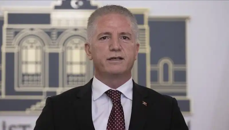 Vali Gül'den Kritik Uyarı: Dolandırıcılıkla Mücadelede Dikkatli Olun!