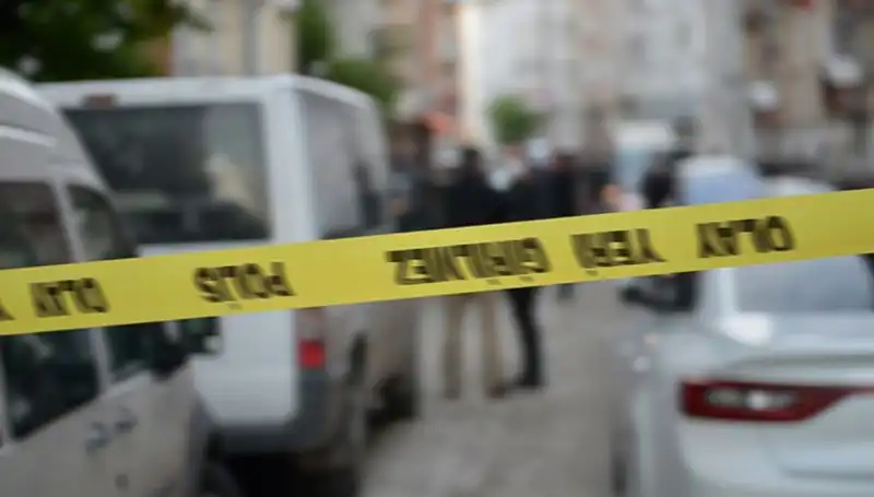 Satır ve Bıçaklı Kavgada Kan Döküldü: 1 Ölü, 1 Yaralı!