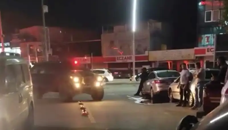 Annesine Saldıran Kardeşini Kendini Korumak İçin Öldüren Genç