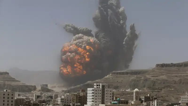 ABD'nin Yemen'de Gerçekleşen Fabrika Saldırısı: 5 Ölü, 13 Yaralı