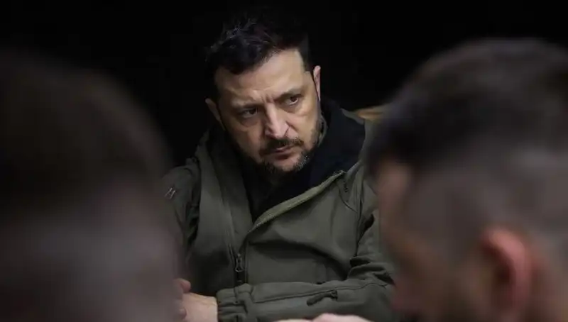 Zelenski, NATO İle Nadir Element Anlaşmasını Değerlendirdi: Eleştiriler Keskinleşiyor