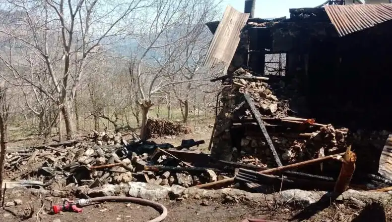 Karaman'da Müstakil Evde Çıkan Yangında Trajik Son: Bir Ölü, Bir Yaralı