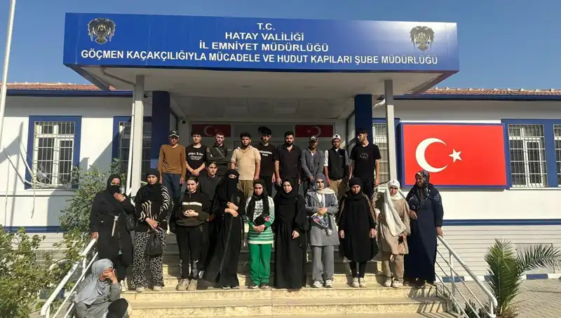 Minibüste 24 Göçmen Yakalanması: Sınır Güvenliği İle İlgili Yeni Gelişmeler