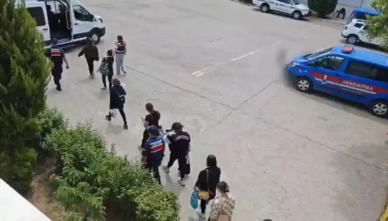Tayland'da Kadınlara Çalışma İzni Vaadiyle Fuhuş Çeteleri Patlak Verdi