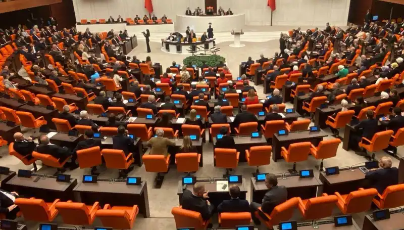TBMM Komisyonları Hız Kesmeden Çalışmalarına Devam Ediyor: Yeni Kararlar Resmi Gazete'de Yayınlandı