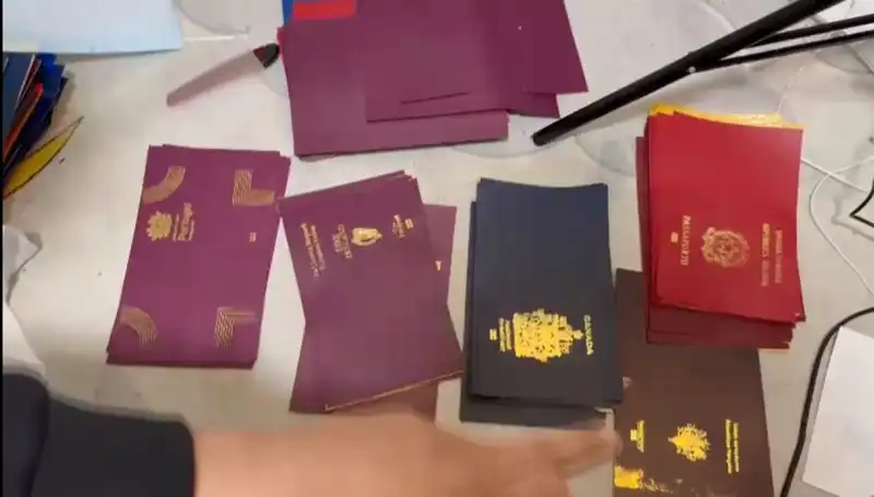 Güçlü Operasyon: Sahte Kimlik ve Pasaport Çetesi Çökertildi