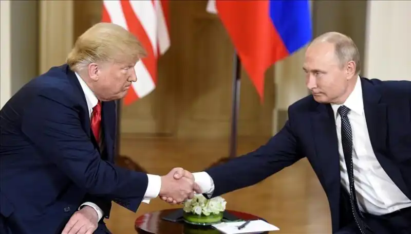 Kremlin Bilgilendirdi: Putin ve Trump Arasındaki İletişim Kapıları Açık