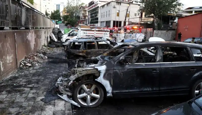 Sanayide Yeniden Başlayan Yangın, Bekleyen Araçlar Küller İçinde Kaldı