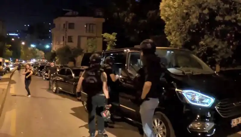 Polis Saldırısında Kullanılan Silahın Şok Edici AR-GE Geçmişi