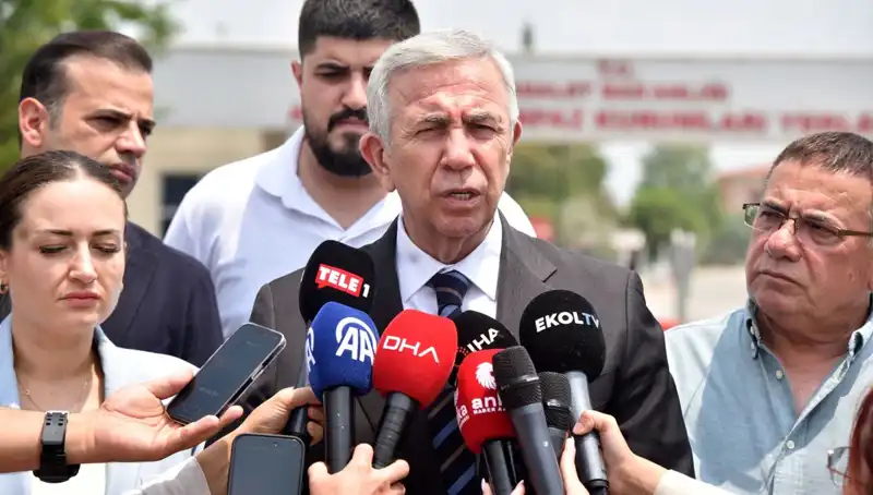 Mansur Yavaş, Muhittin Böcek’i Ziyaret Etti: Ortak Hedefler ve İş Birlikleri