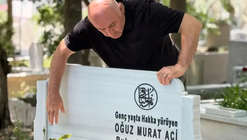Aci Ailesinin Hüzün Dolu Babalar Günü Kutlaması