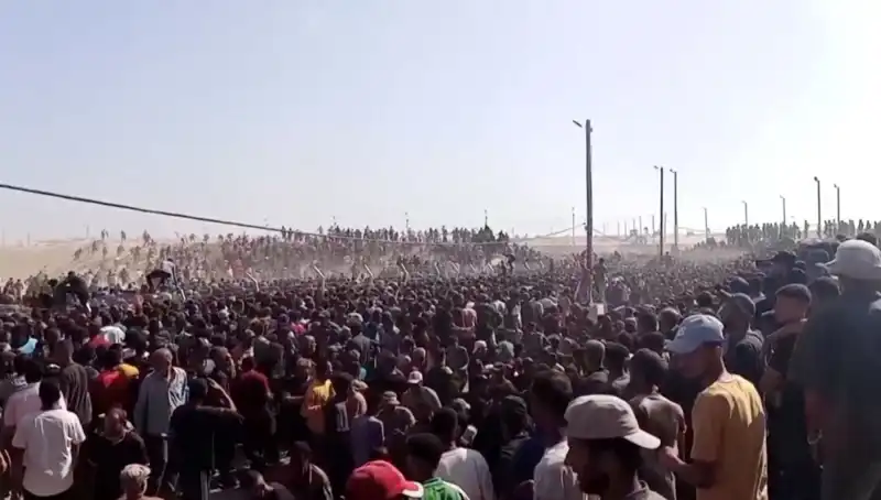 İsrail'in Gazze'deki Yardım Dağıtım Noktasına Saldırısı: 26 Hayat Kaybı