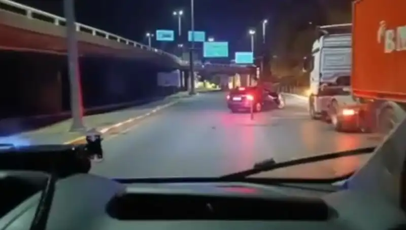 İstanbul'da Büyük Kaçakçılık Operasyonu: 36 Milyon TL'lik Ürünler Ele Geçirildi!