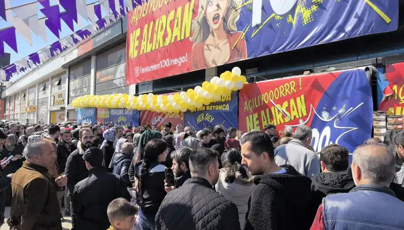 Bursa'da İndirim Festivaline Yoğun İlgi, Alışverişte İzdiham Yaşandı!