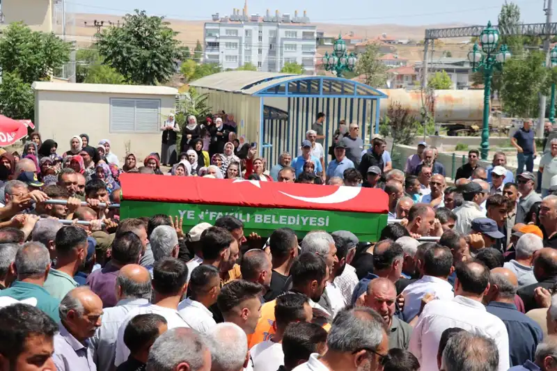 MHP’li Belediye Başkanı Son Yolculuğuna Uğurlandı: Veda Töreni Duygusal Anlara Sahne Oldu