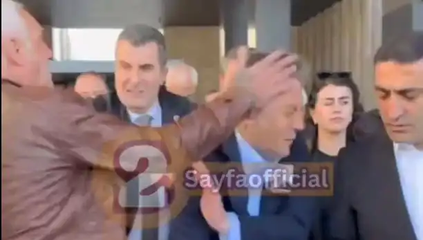 Özgür Özel, AKM Çıkışında Şok Fiziksel Saldırıya Uğradı!