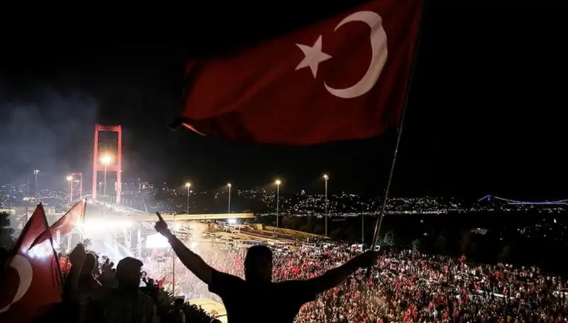 15 Temmuz'un Anısına: "En Uzun Gece" Külliye'de İlkkez Sahnelenecek