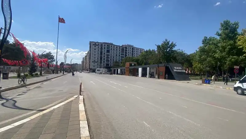 Elazığ’da Sokaklar Neden Boş Kaldı? Yerel Hayat Ne Olacak?
