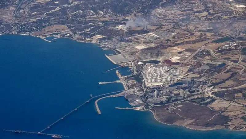 ABD Donanması, İsrail'e Silah Gönderimi İçin Limasol'a Uğrayacak