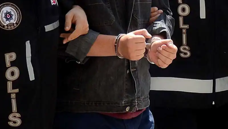 Kayseri'de Yasa Dışı Silah Operasyonunda Şok Gelişme: 2 Zanlı Yakalandı
