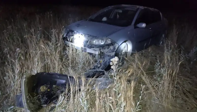 Burdur’da Otomobil Tarlaya Uçtu: Kaza Sonrası İki Kişi Yaralandı