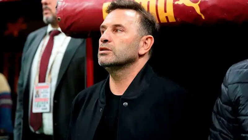 Galatasaray'da Okan Buruk'tan Beklenmedik Değişiklik! Takımın Geleceği Ne Olacak?